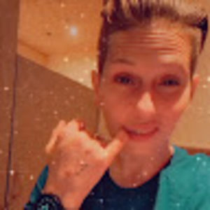 Meet your Posher, Marissa